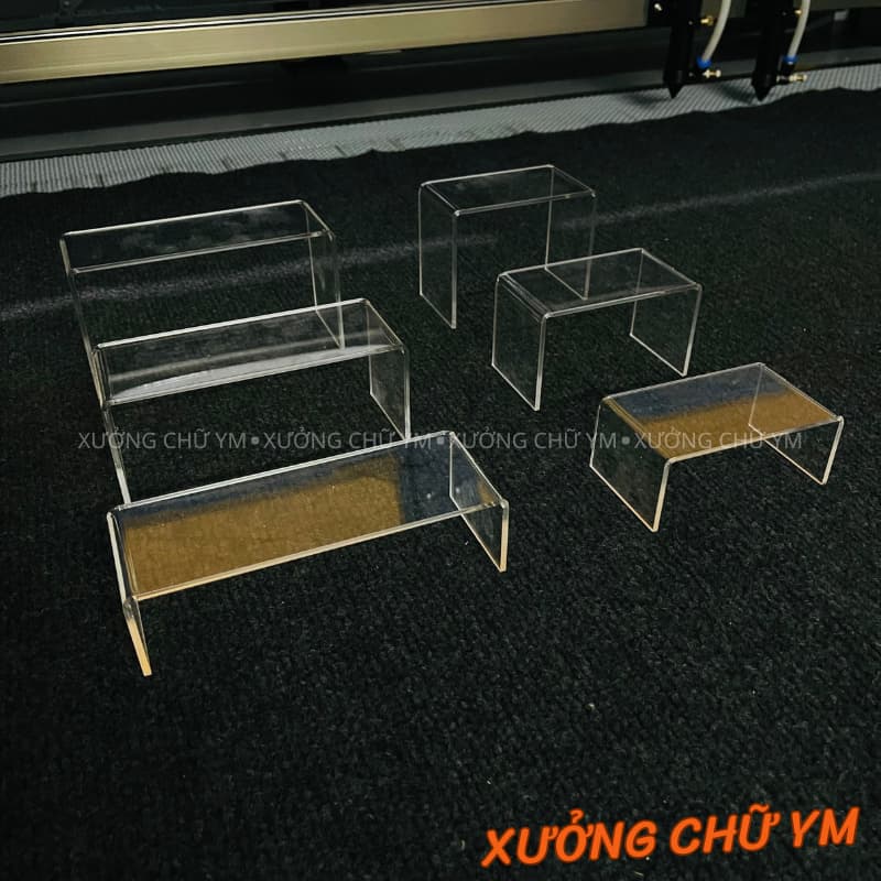 Kệ Mica Chữ U Trong Suốt Cao Cấp Dày 3mm – Trưng Bày Sản Phẩm Livestream Mỹ Phẩm, Phụ Kiện